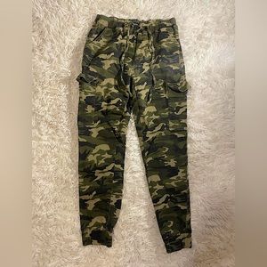 Almost Famous Camo Jogger Pants Size Medium